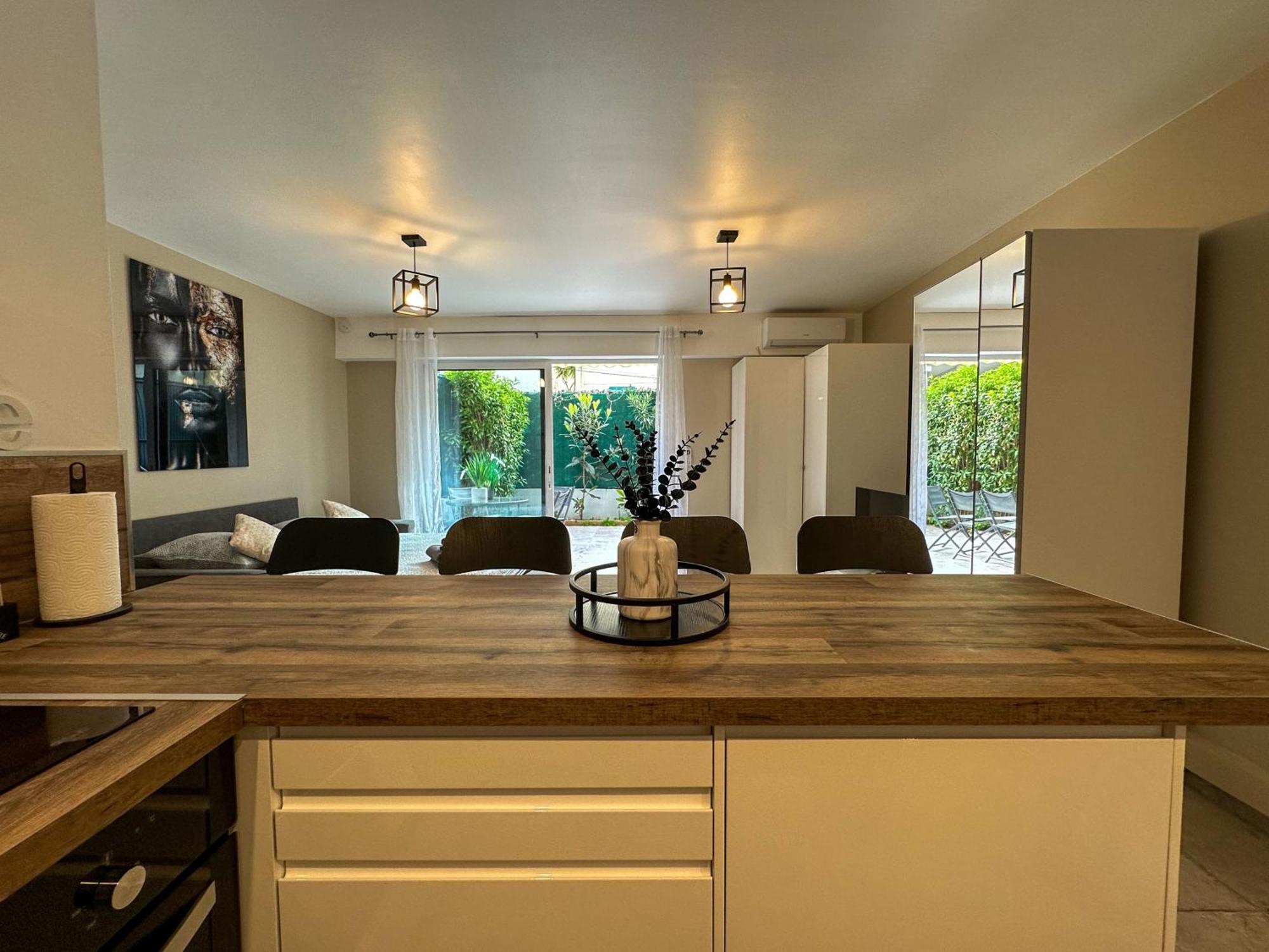 Cosy Madrid, Appartement Proche De La Mer Cannes Esterno foto
